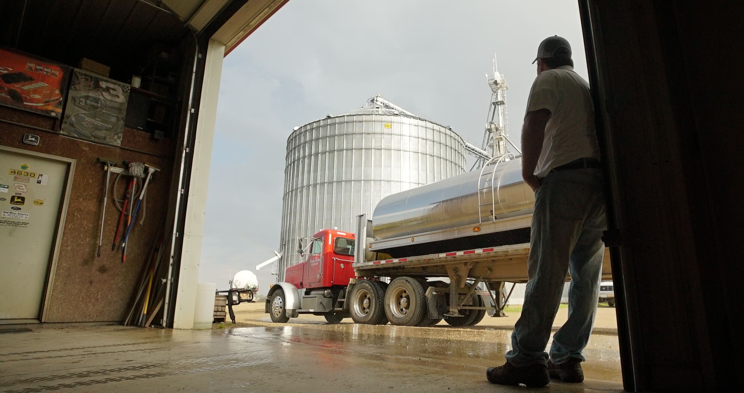 Trailer Bin Farm LandProz